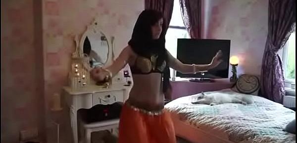  Pakistani Girl Hot Dance at Home at Private Room